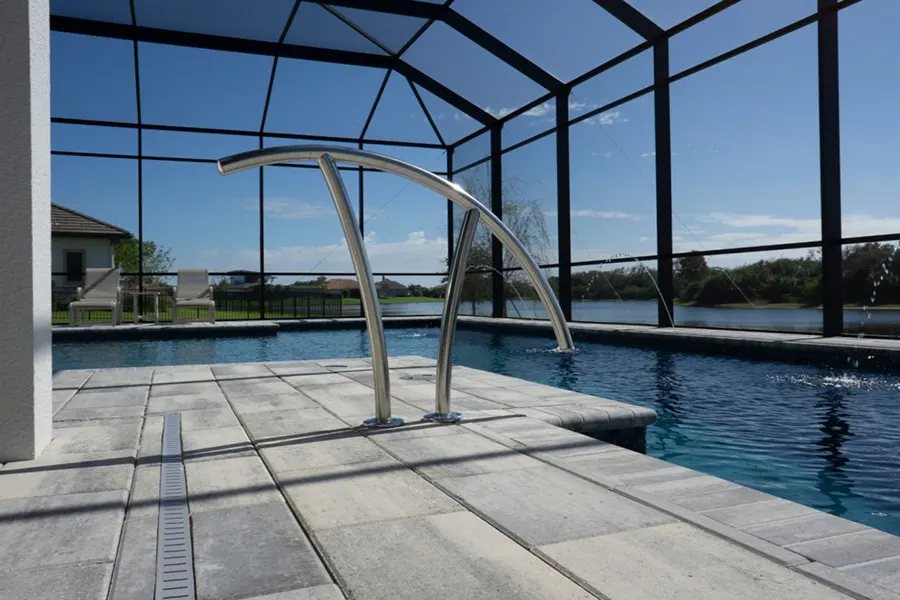 Why you should get a Luxury Pool Fence
